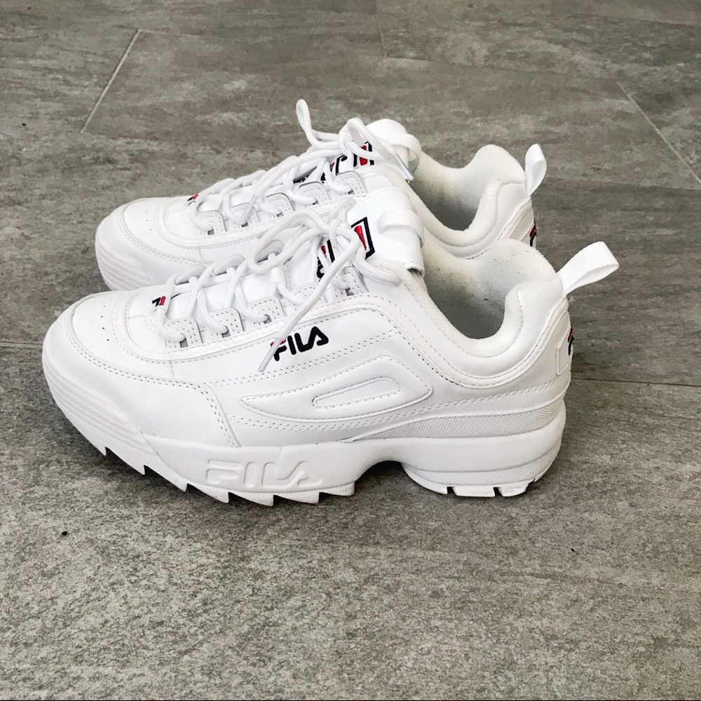 FILA Disruptor Sneakers - 8M/9W LIKE NEW!
